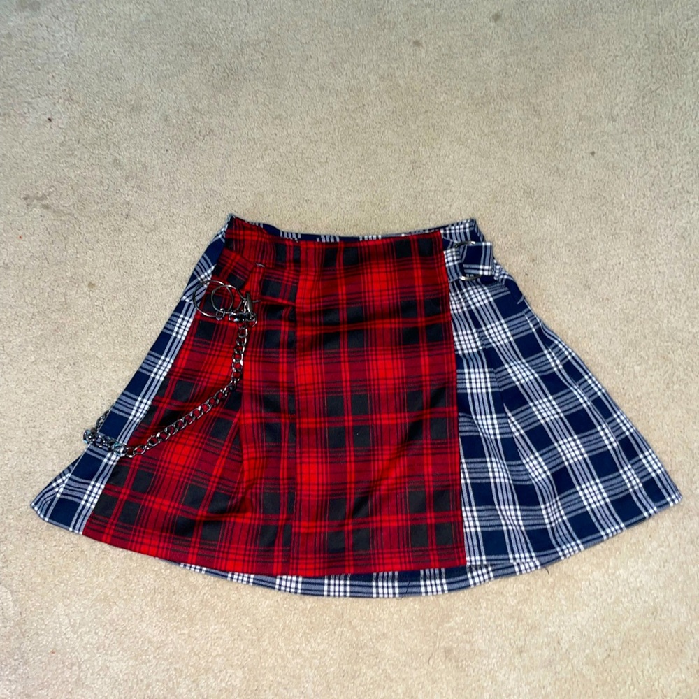Plaid LF mini skirt with chains